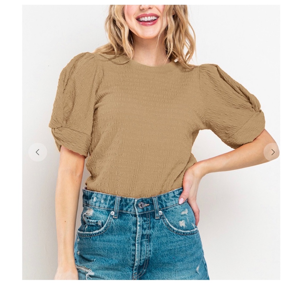 32 Boho Textured Puff Short Sleeve Blouse